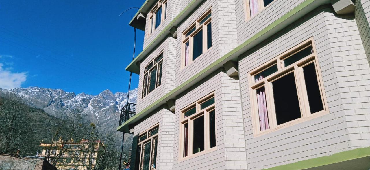 Mahima Otel Sāngla Dış mekan fotoğraf